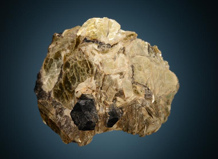 URANINITE with MUSCOVITE